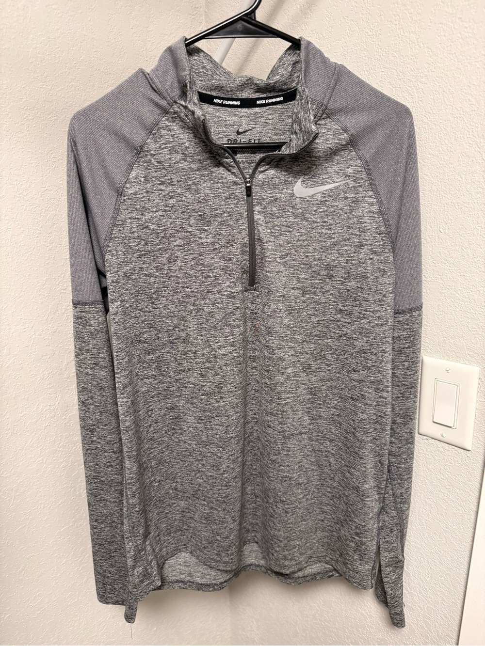 Men’s NikeRunning Dri-Fit Quarter-Zip Pullover- Small